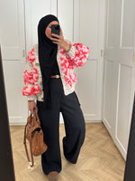 Charger l'image dans la visionneuse de galerie, Gilet tricoté fait main , à bouton