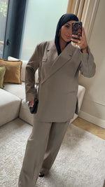 Charger l'image dans la visionneuse de galerie, Blazer OVER taupe