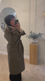 Chargez et lisez la vidéo dans la visionneuse Galerie, TRENCH COAT  Kaki
