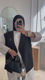 Chargez et lisez la vidéo dans la visionneuse Galerie, Gilet Sans Manches LEYLA Noir
